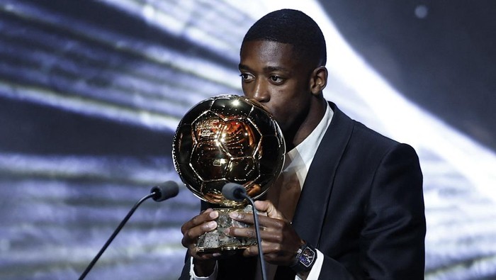 LEDAKJITU BOLA – Ousmane Dembele meraih Ballon d’Or 2025